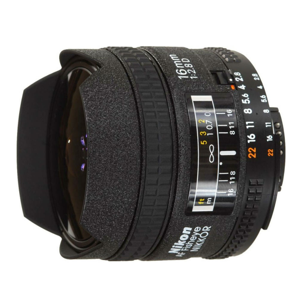 Nikon AF 16mm F/2.8 D Fisheye