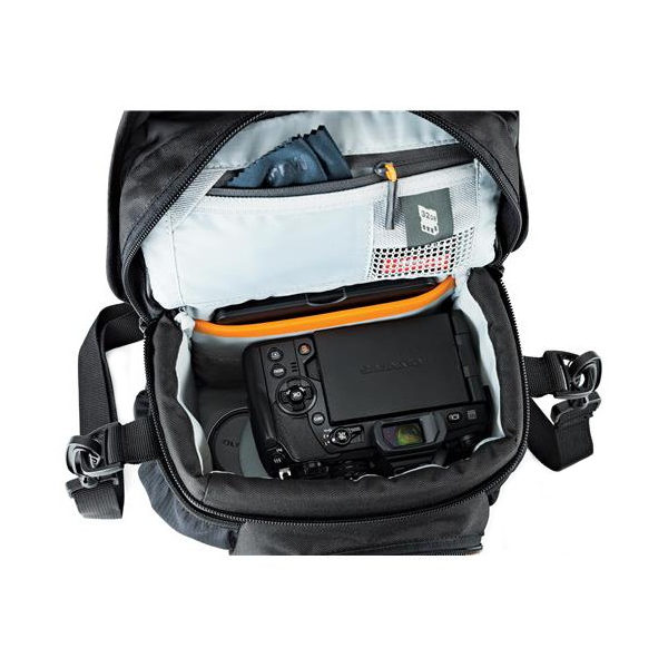 Lowepro Nova 160 AW II nero