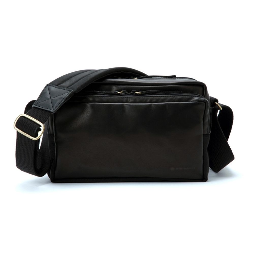 Artisan & Artist GCAM 1100 borsa in pelle nera