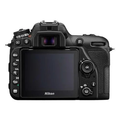 Nikon D7500 + AF-S DX NIKKOR 18-300 II VR