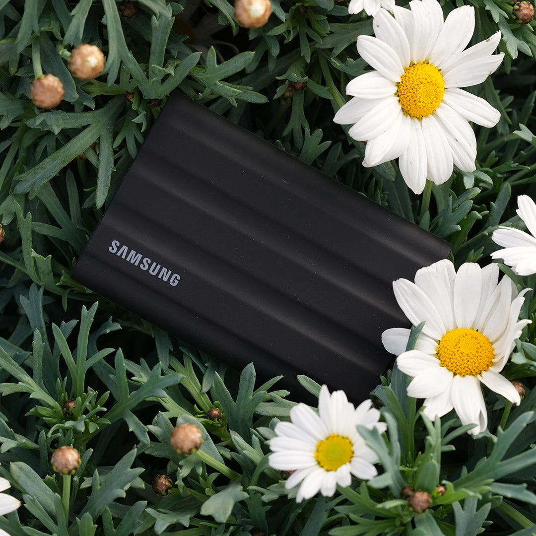 Samsung SSD portatile T7 Shield 1TB Nero