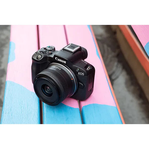 Canon EOS R50 nero + RF-S 18-45 Kit Vacanze
