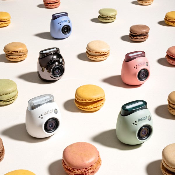 Fujifilm INSTAX PAL Fotocamera digitale, bianco latte