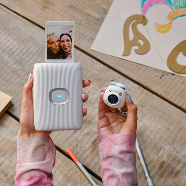 Fujifilm INSTAX PAL Fotocamera digitale, bianco latte