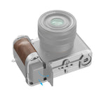 SmallRig Piastra di montaggio a L con impugnatura in legno per Sony Alpha 7C II / Alpha 7CR 4796