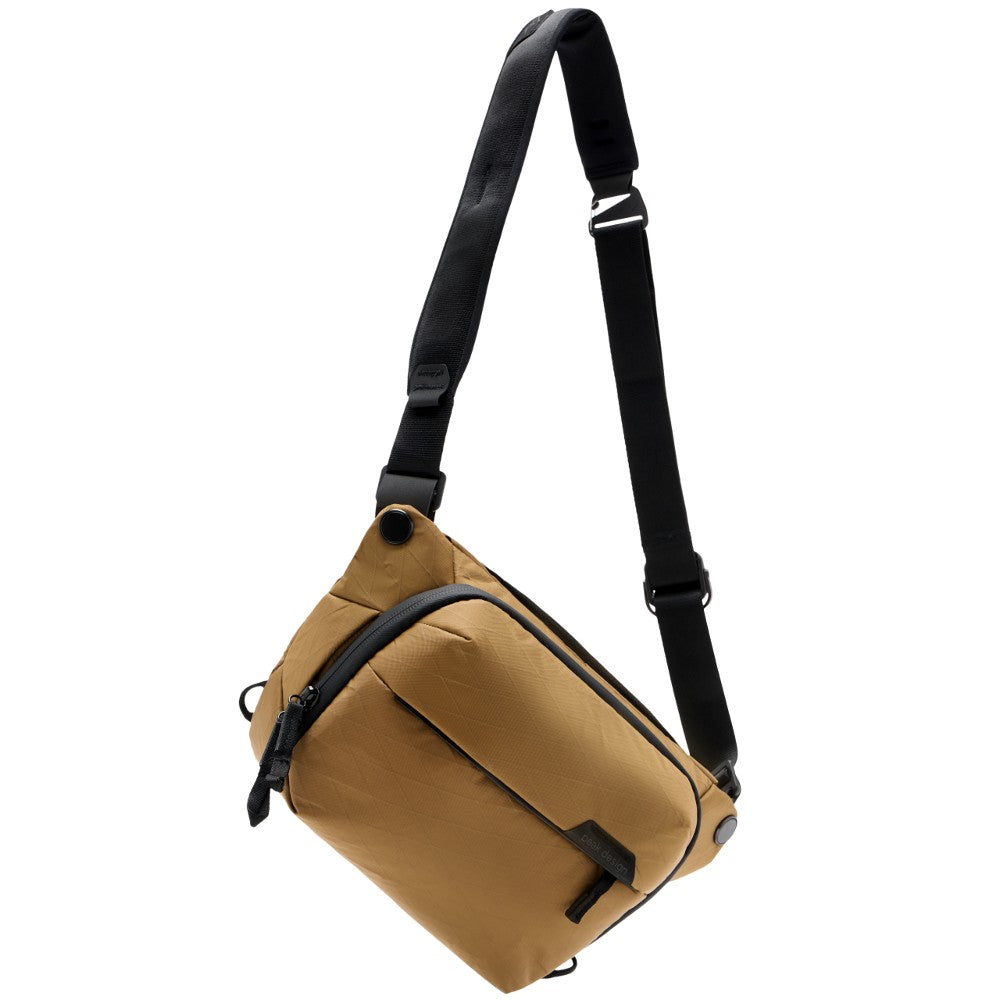 Peak Design Coyote Everyday Sling 3L v2