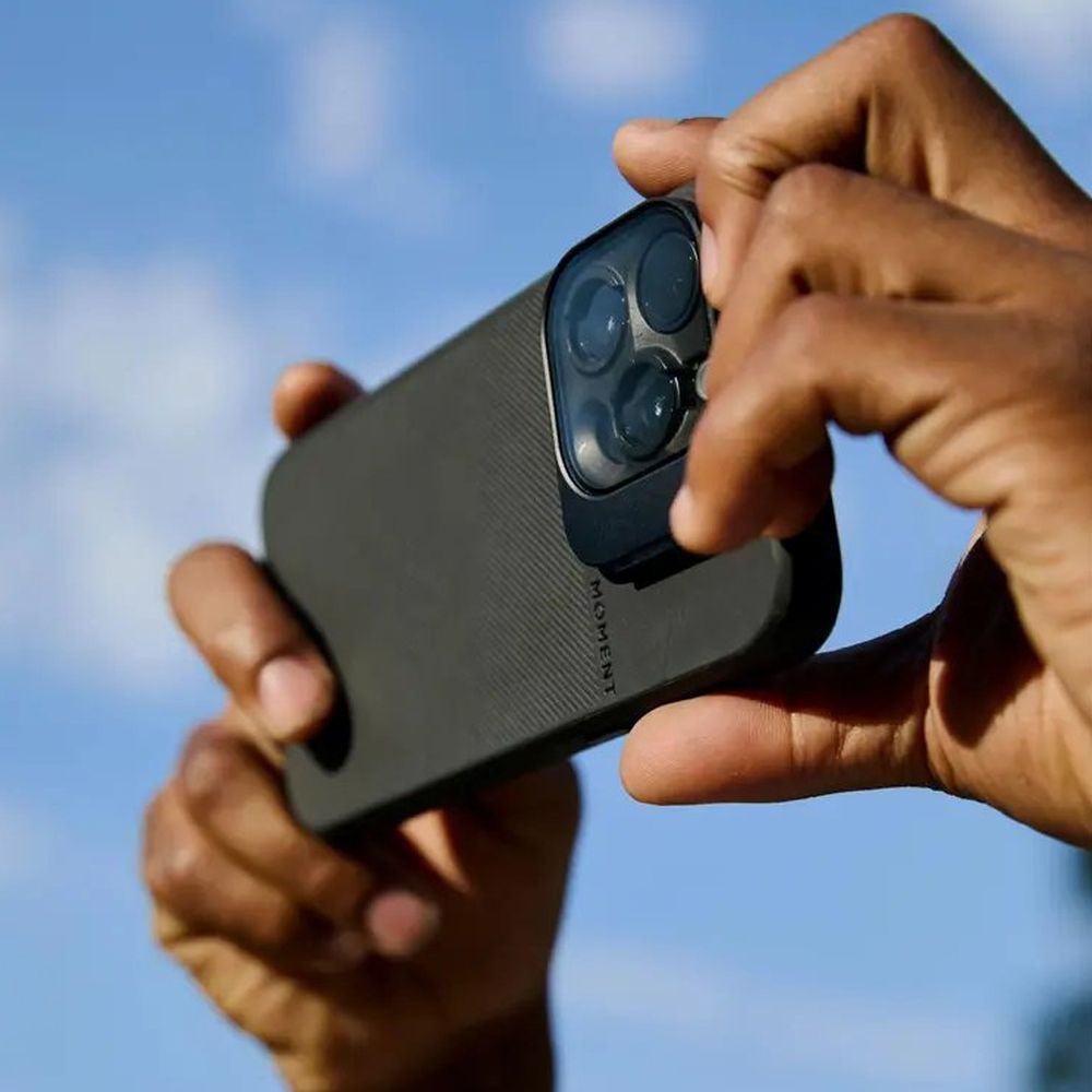Moment CineBloom (10%) QuickLock Filtro per iPhone 15/16 Pro e Pro Max