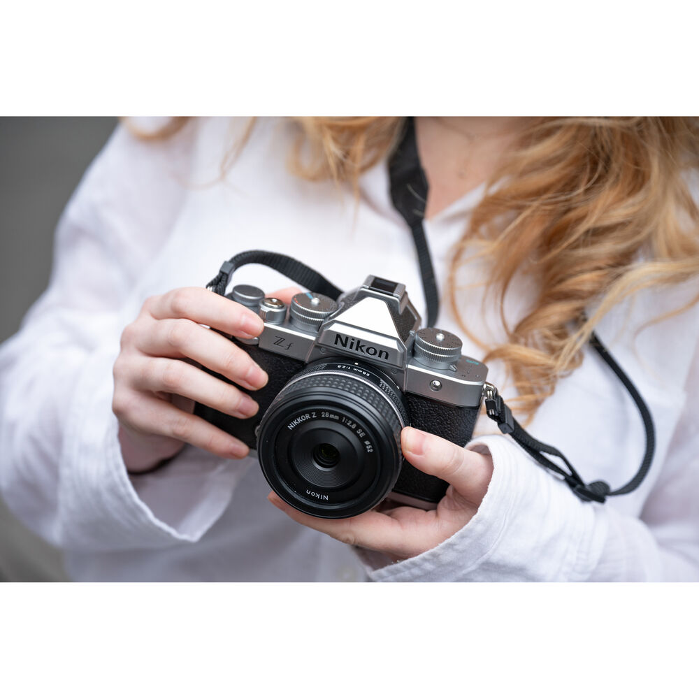 Nikon Z f Body argento