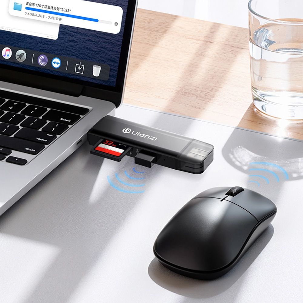 Ulanzi CR3 3 in 1 Lettore di schede 4.0 con USB e USB-C