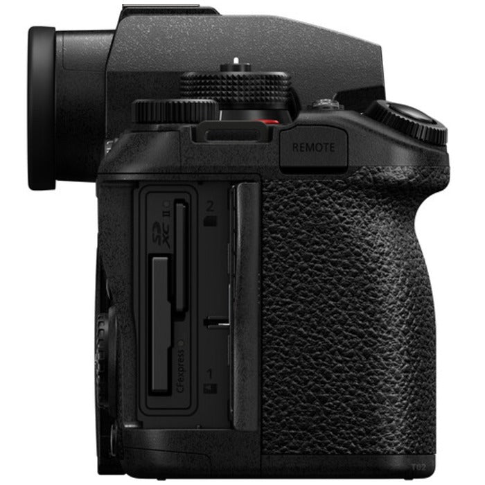 Panasonic Lumix DC-S1R mark II + Lumix S 35mm f/1.8
