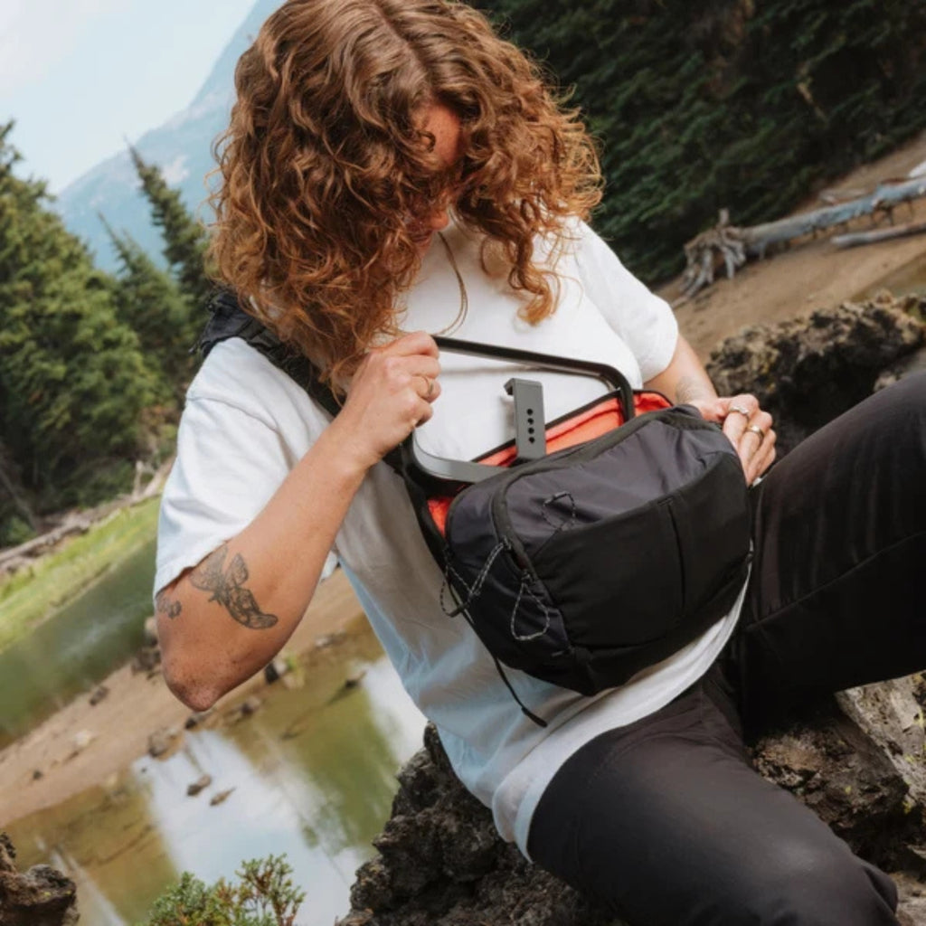 Moment Balance Sling 7L - Black